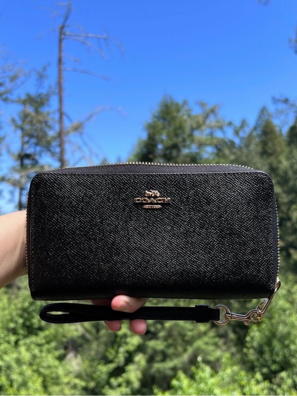 COACH Long Zip-Around Wallet Black Crossgrain Leather w Gold Hardware AUTHENTIC